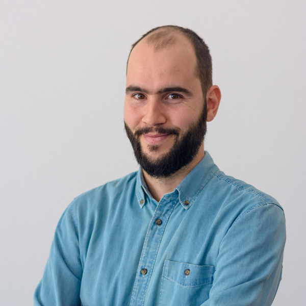 Ποιοι είμαστε